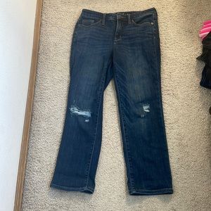 Size 6 Universal Thread Jeans.